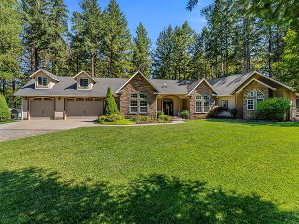 232 Riessen Road, Grants Pass, OR 97526