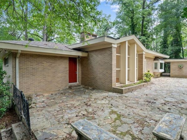 3515 Woodland Hills Drive, Tuscaloosa, AL 35405
