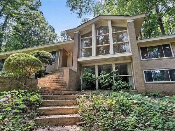 3515 Woodland Hills Drive, Tuscaloosa, AL 35405