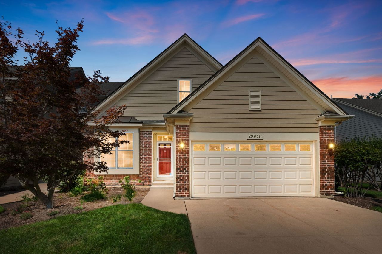 29w511 Cerny Circle, Warrenville, IL 60555 Main Photo