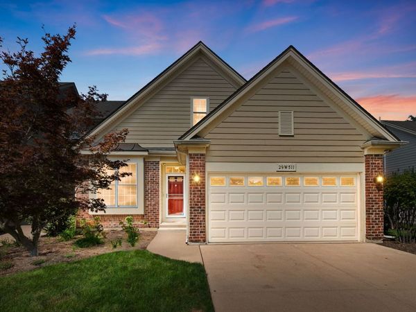29w511 Cerny Circle, Warrenville, IL 60555