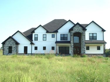 701 Peacock Road, Paris, KY 40361