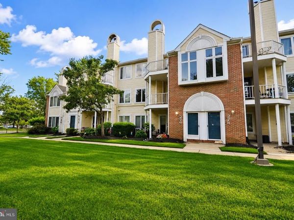 276 JUANITA , LEVITTOWN, PA 19057