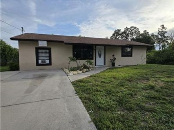 2816 9th ST SW, LEHIGH ACRES, FL 33976
