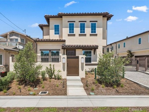 376 Hamilton Street, Unit A103, Costa Mesa, CA 92627