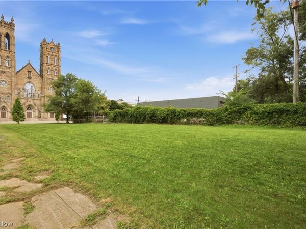 4102 Superior Avenue , Cleveland, OH 44103