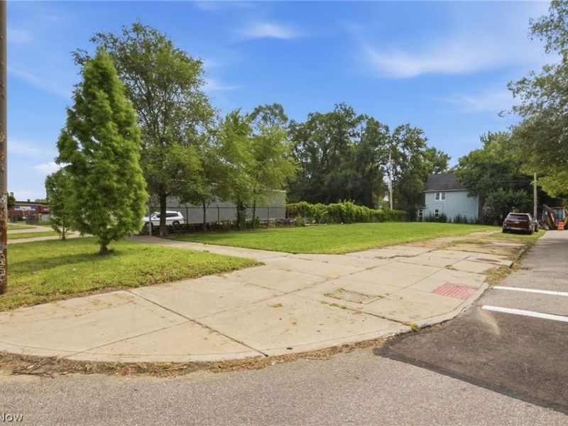4102 Superior Avenue, Cleveland, OH 44103 Photo 4