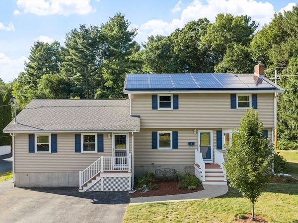4 Julio Street, Chelmsford, MA 01824