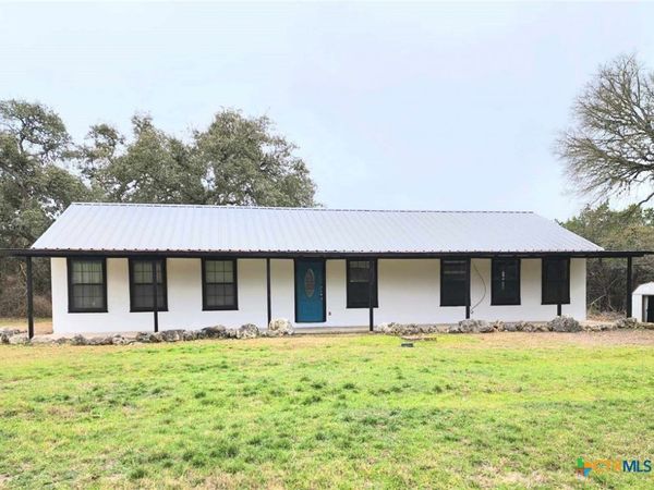 818 Fawn River Drive , Spring Branch, TX 78070