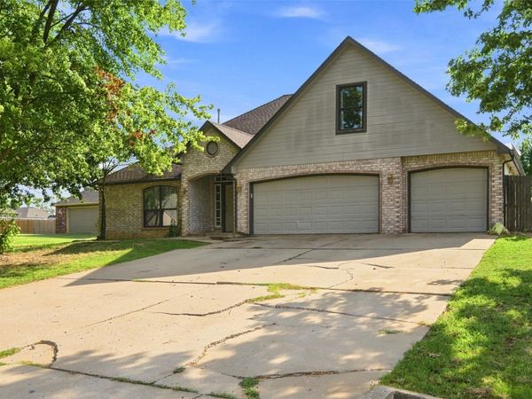 14265 220th East Avenue , Coweta, OK 74429