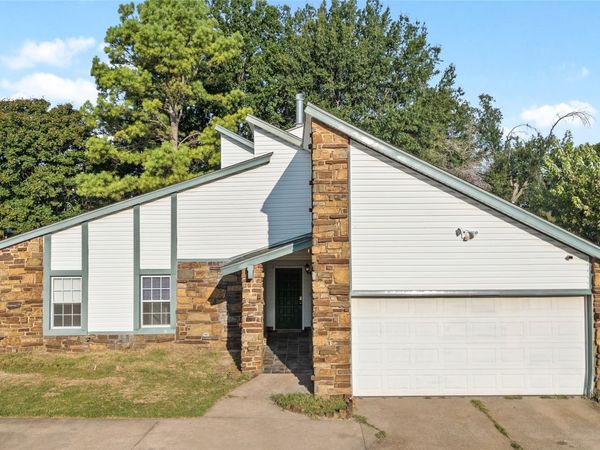 3200 S Lions Avenue , Broken Arrow, OK 74012