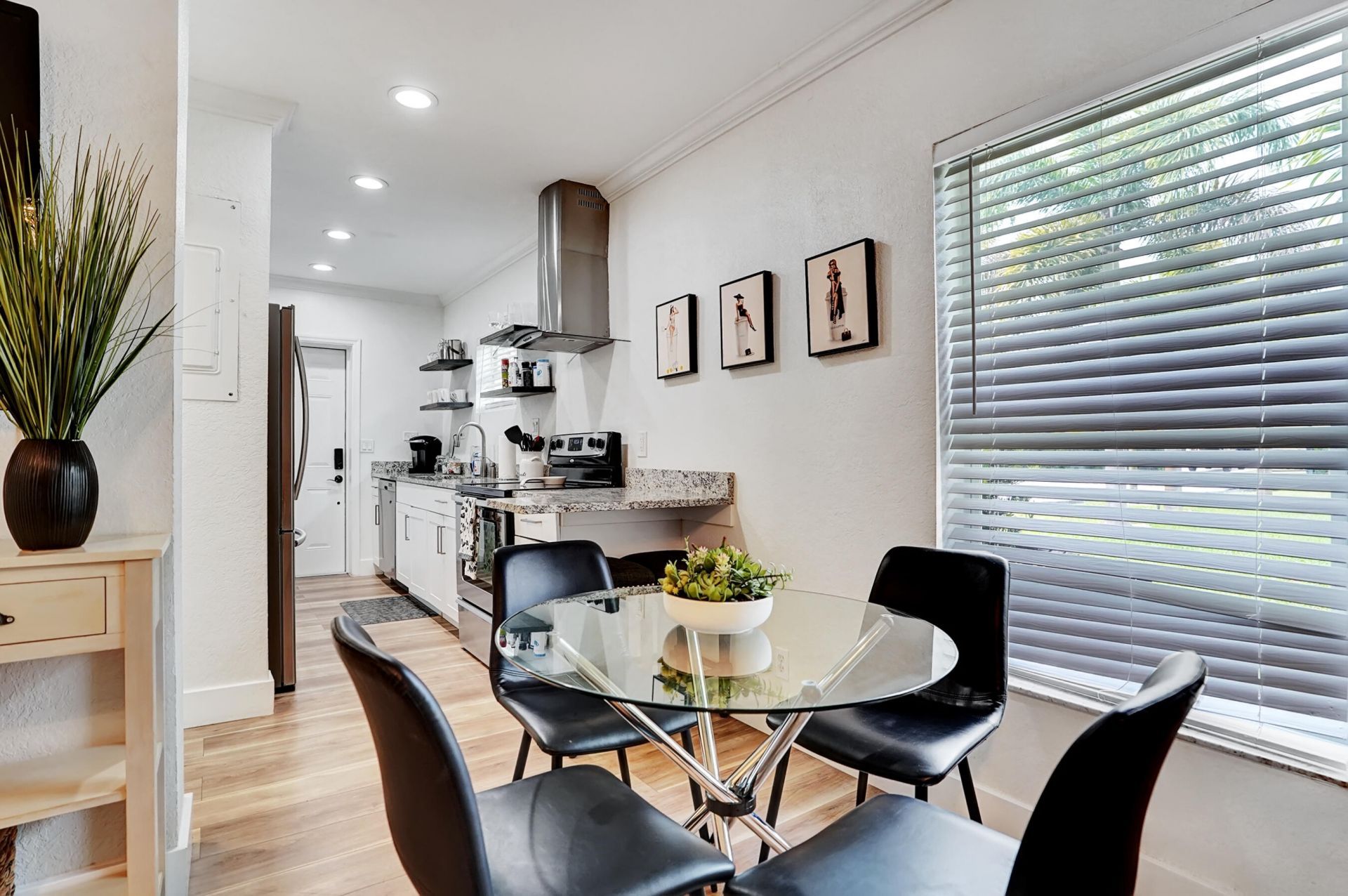 311 SE 3rd Avenue, Unit Downstairs, Delray Beach, FL 33483 Photo