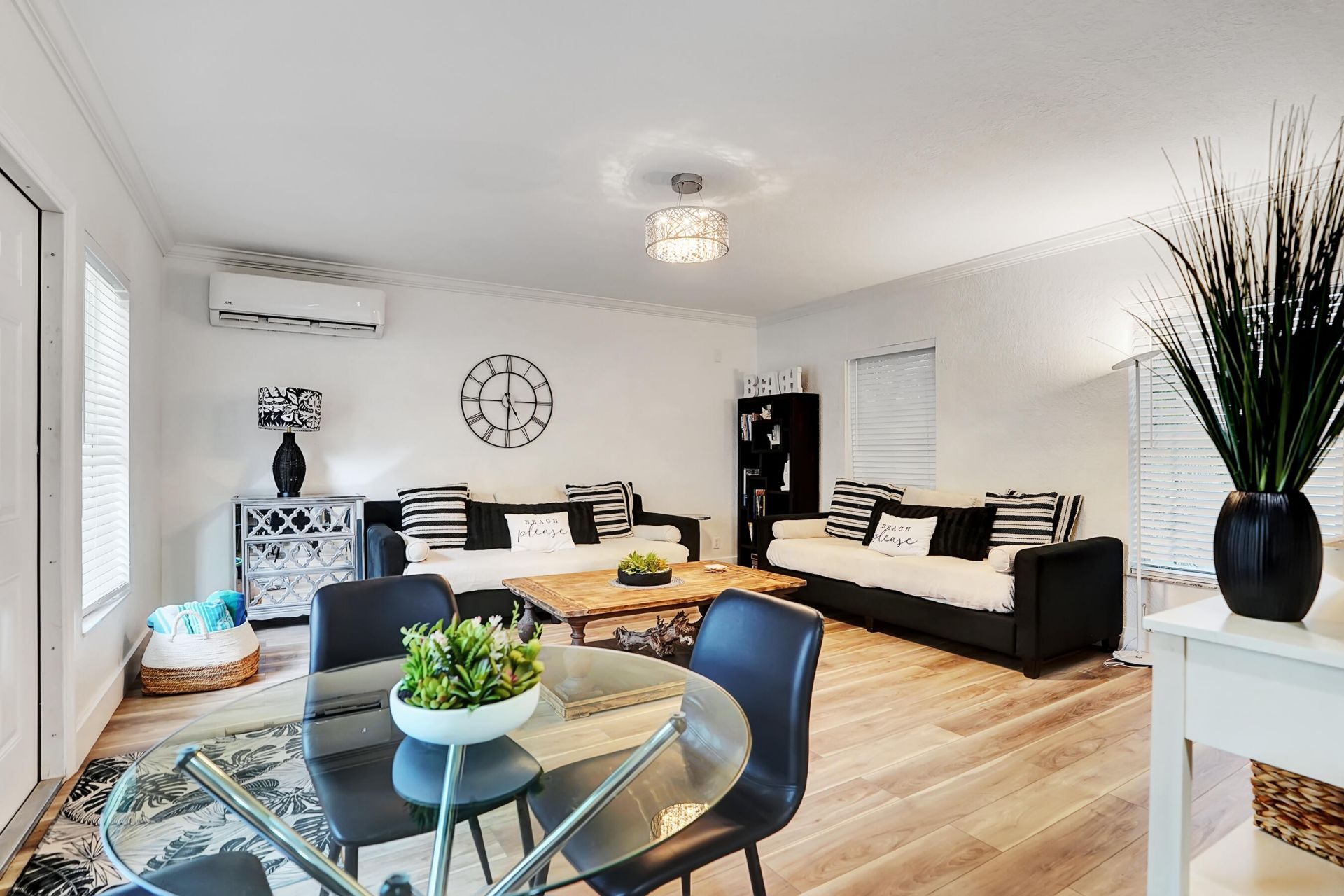 311 SE 3rd Avenue, Unit Downstairs, Delray Beach, FL 33483 Photo