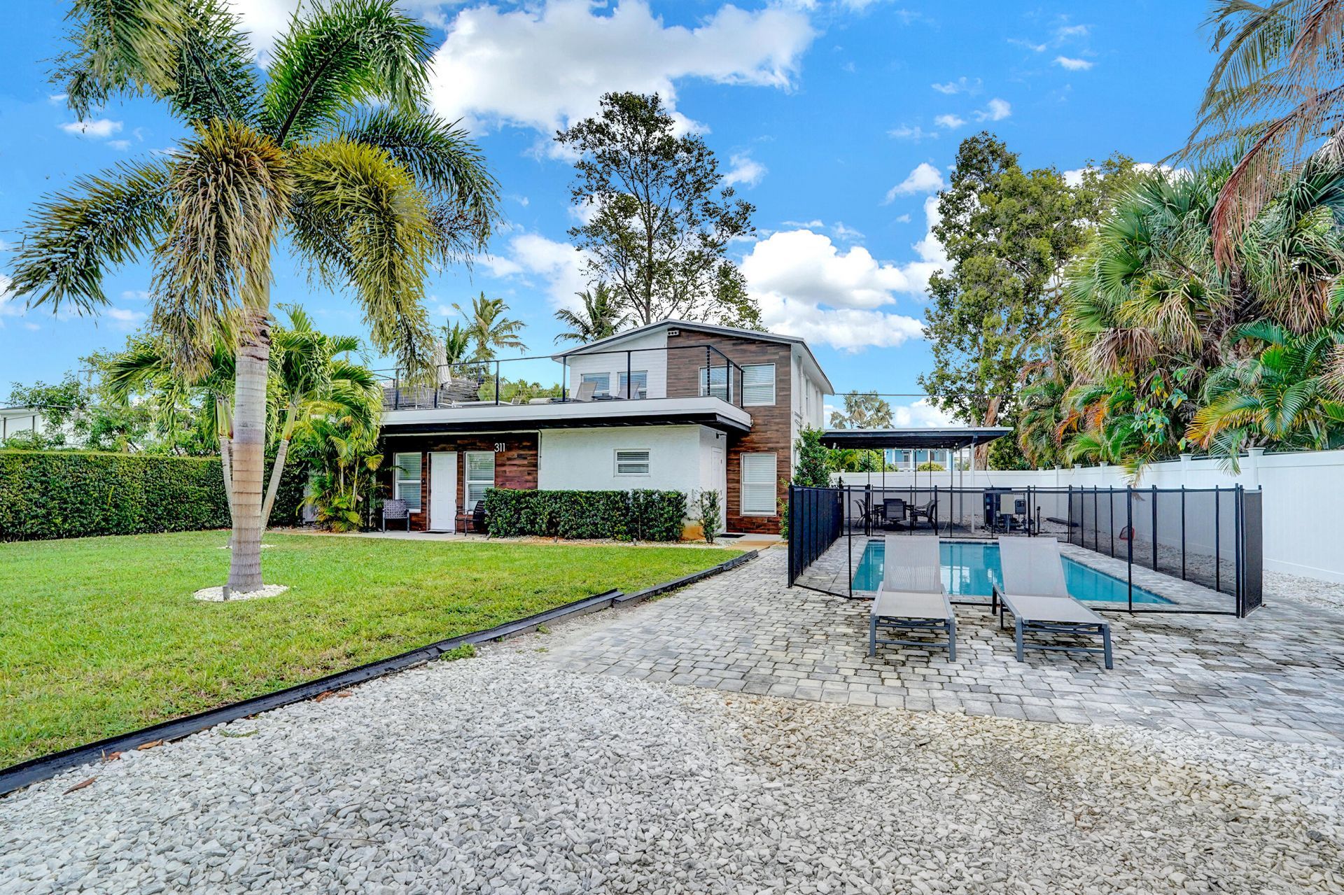 311 SE 3rd Avenue, Unit Downstairs, Delray Beach, FL 33483 Photo