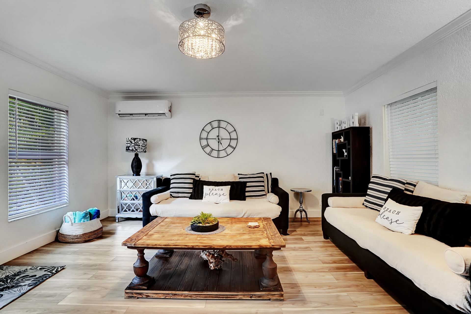 311 SE 3rd Avenue, Unit Downstairs, Delray Beach, FL 33483 Photo
