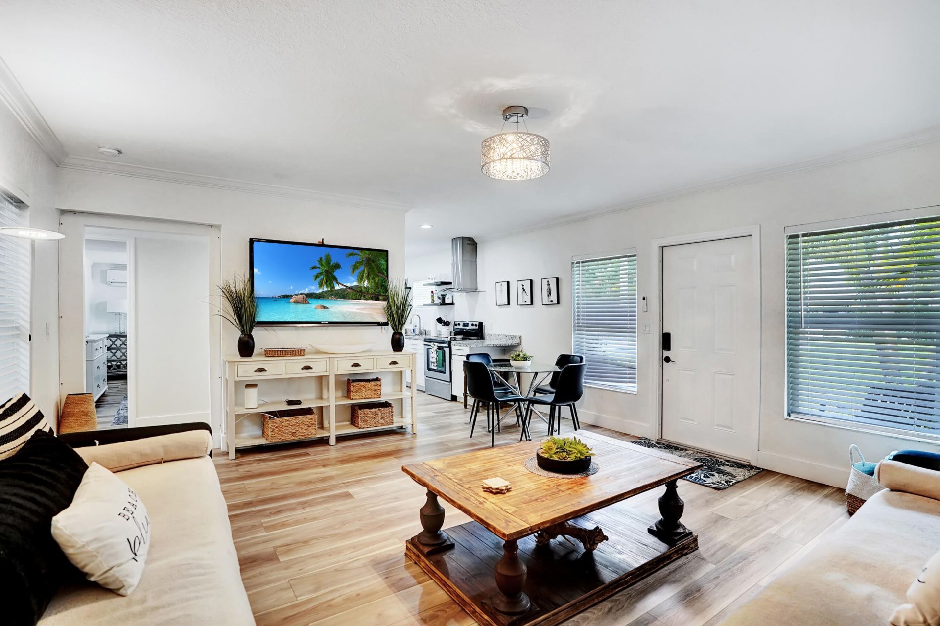 311 SE 3rd Avenue, Unit Downstairs, Delray Beach, FL 33483 Photo
