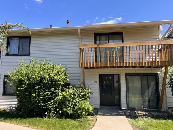 951 Wilshire Court , Unit 14-4, Vernon Hills, IL 60061