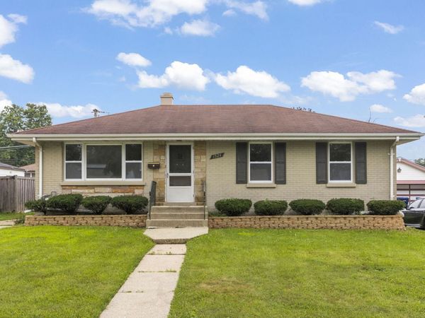 1524 Harding Avenue , Berkeley, IL 60163
