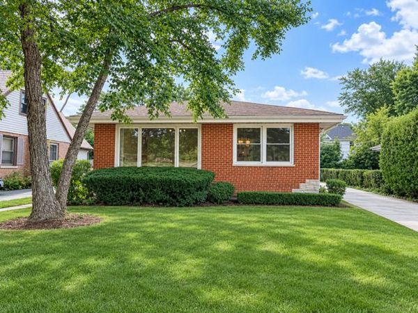 124 Harlem Avenue , Glenview, IL 60025