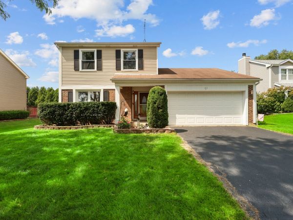 40 Rosewood Drive , Roselle, IL 60172