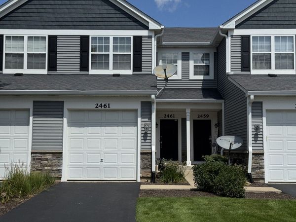 2461 Oneida Lane , Naperville, IL 60563