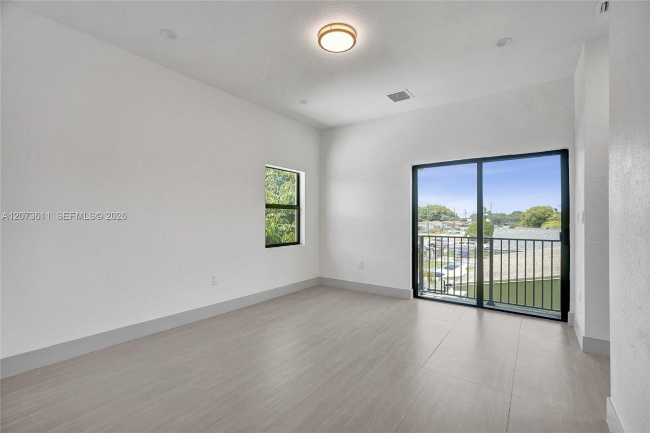 3051-3053 NW 59th St, Miami, FL 33142 Photo