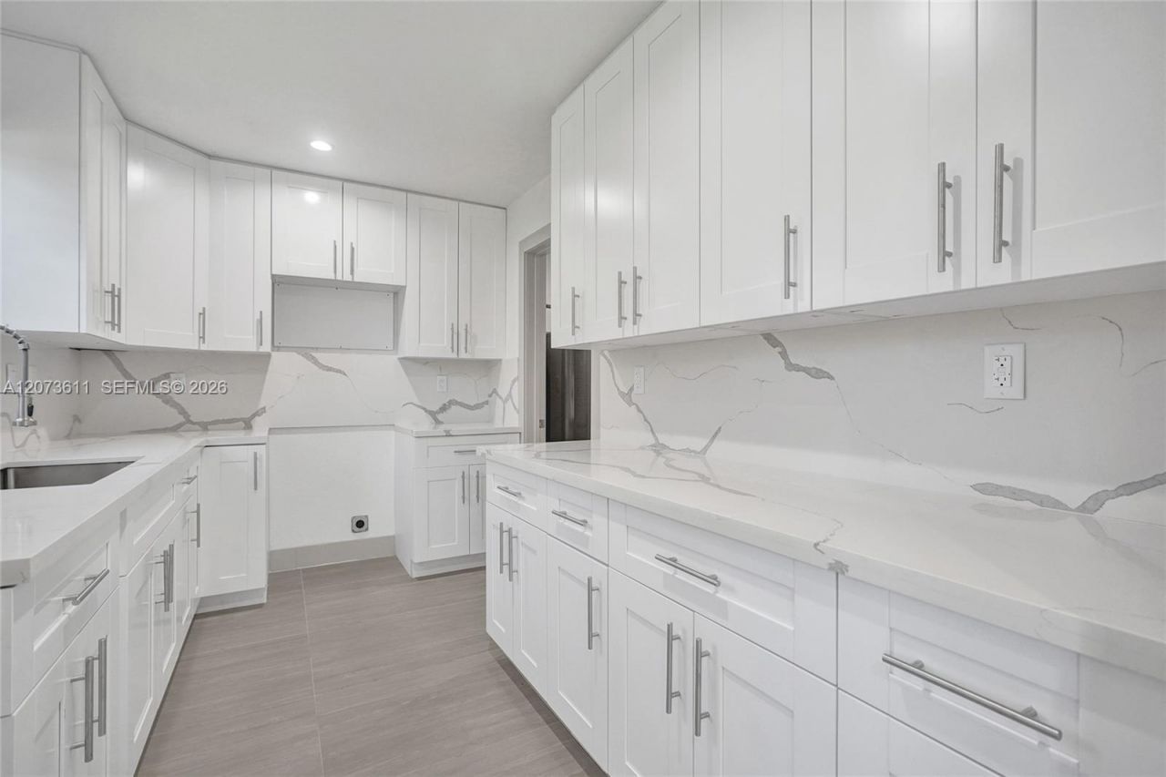 3051-3053 NW 59th St, Miami, FL 33142 Photo