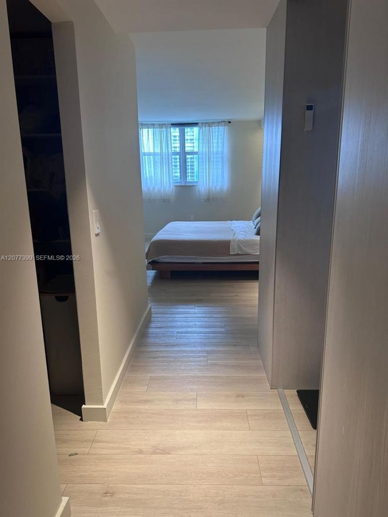 210 Sea View Dr, Unit 608, Key Biscayne, FL 33149 Photo