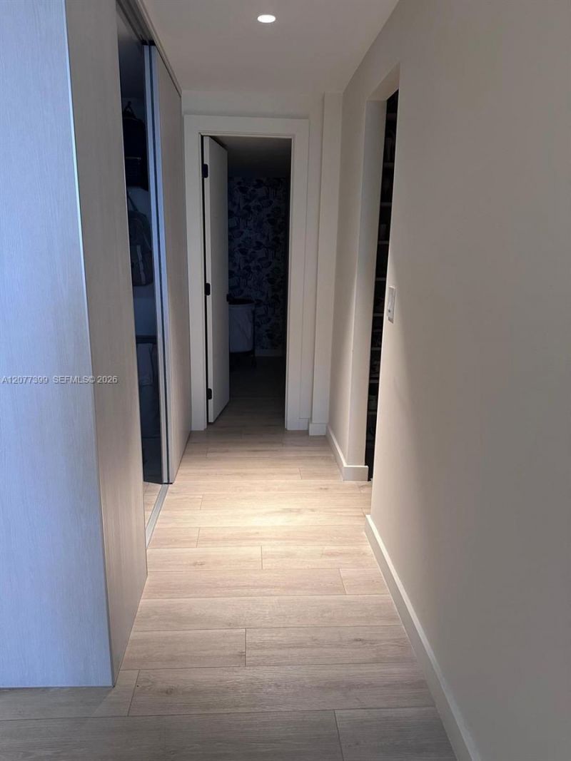 210 Sea View Dr, Unit 608, Key Biscayne, FL 33149 Photo