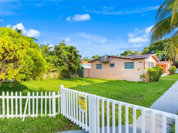 2209 Washington St , Unit 2, Hollywood, FL 33020