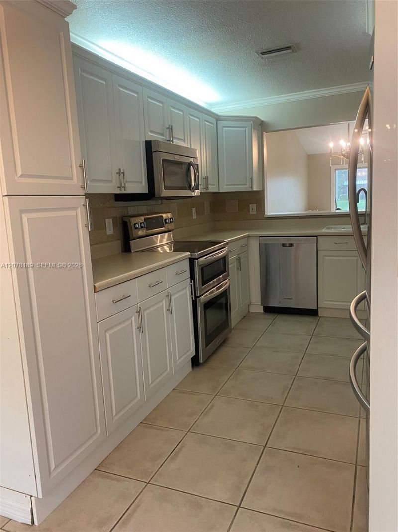 803 SW 119th Way , Unit 803, Davie, FL 33325 Photo