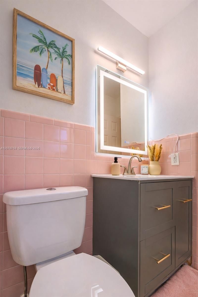 200 SE 19th St , Fort Lauderdale, FL 33316 Photo