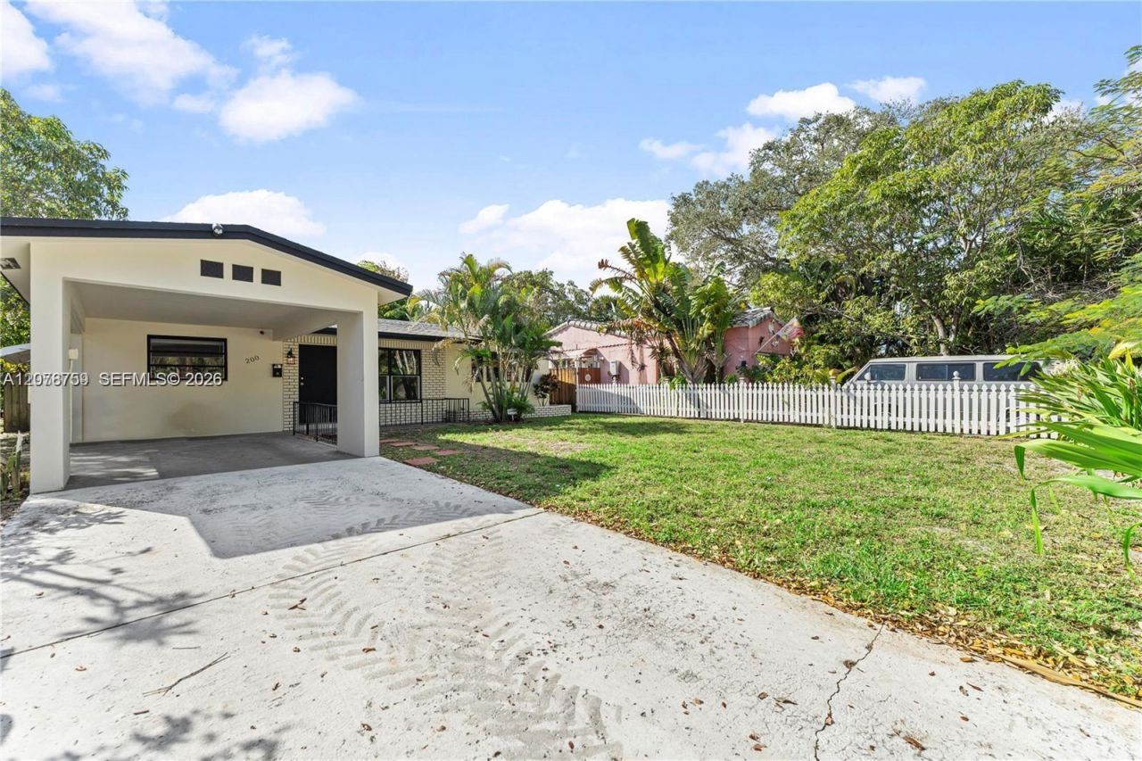200 SE 19th St , Fort Lauderdale, FL 33316 Photo