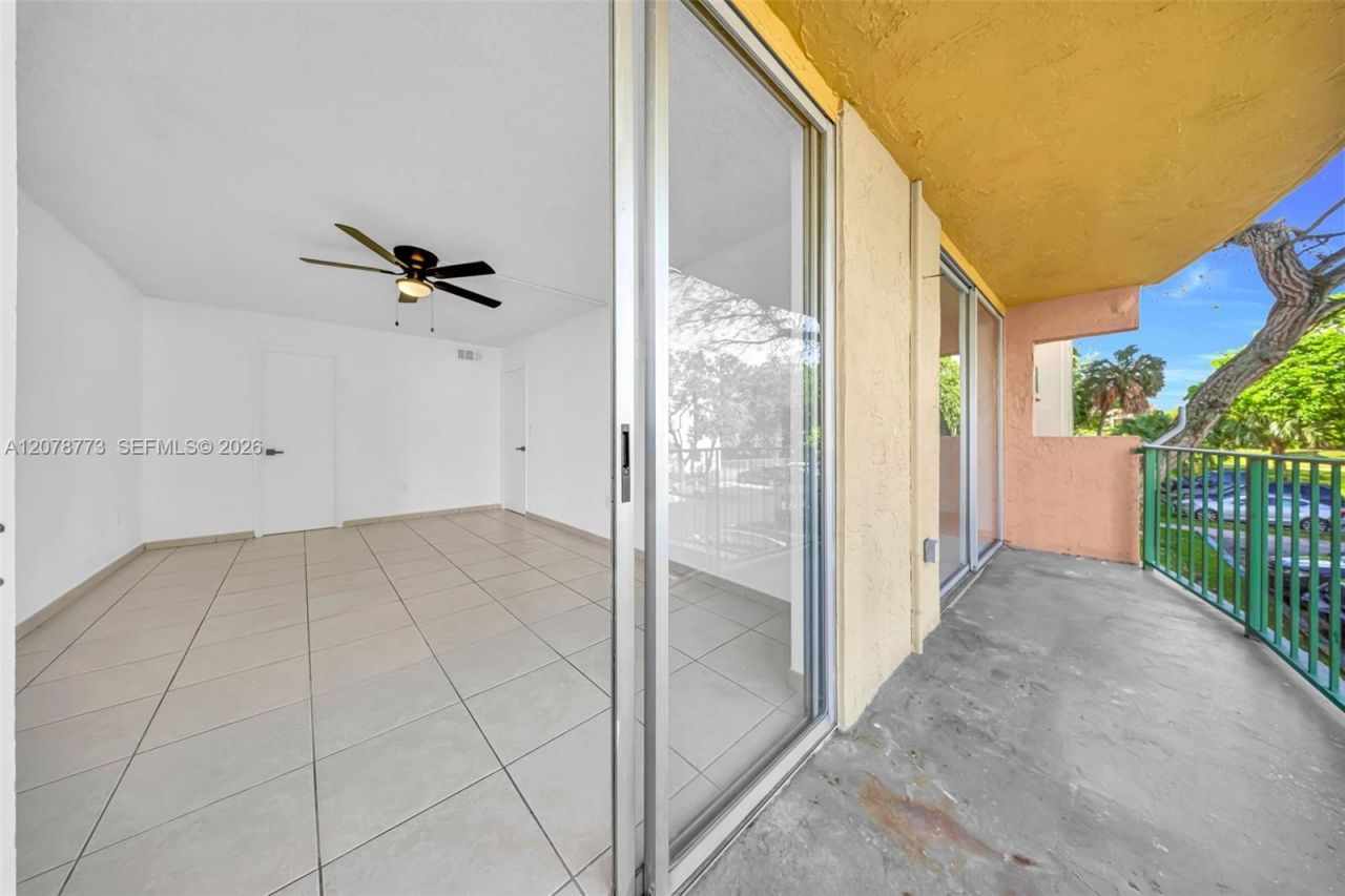 9360 Fontainebleau Blvd , Unit 208, Miami, FL 33172 Photo