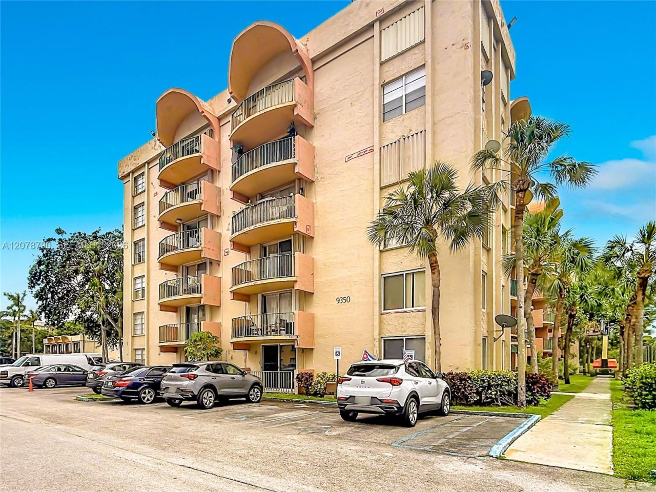 9350 Fontainebleau Blvd, Unit 101, Miami, FL 33172 Photo