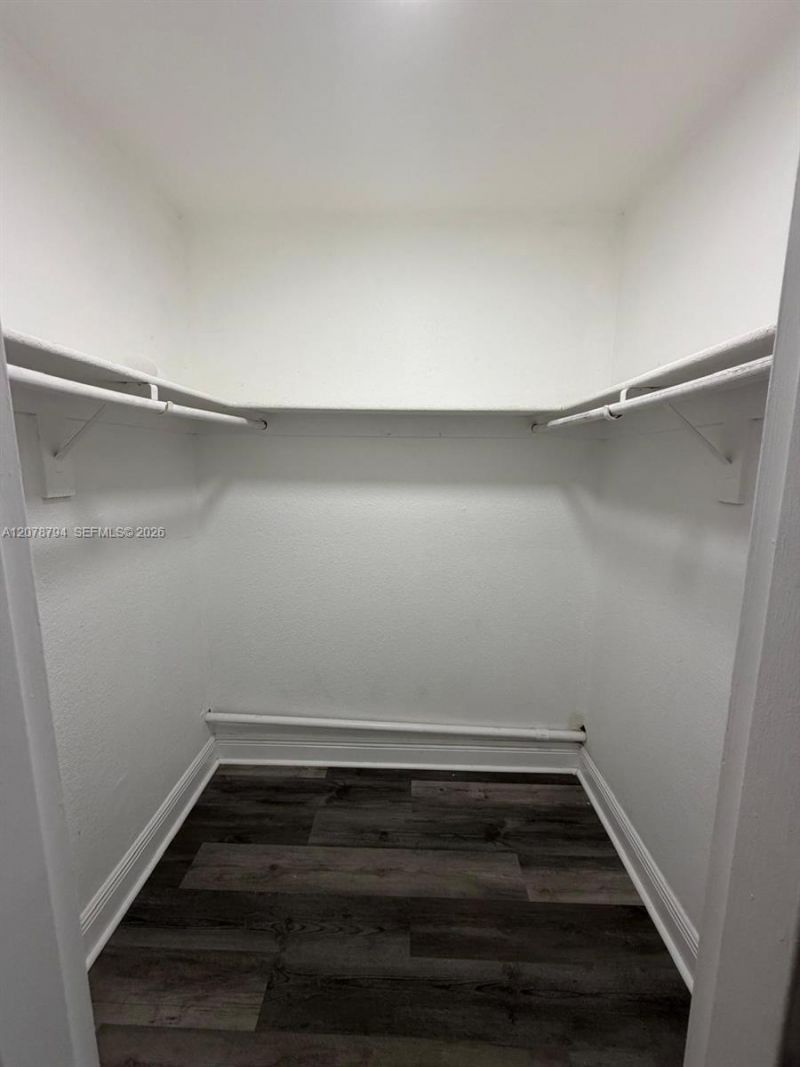 5201 Geneva Way , Unit 311, Doral, FL 33166 Photo