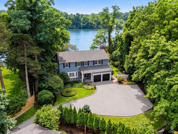 11 Prospect Road , Centerport, NY 11721