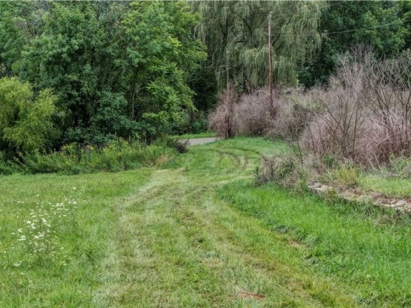6075 Johnstown Road NE, Mineral City, OH 44656 Photo 12