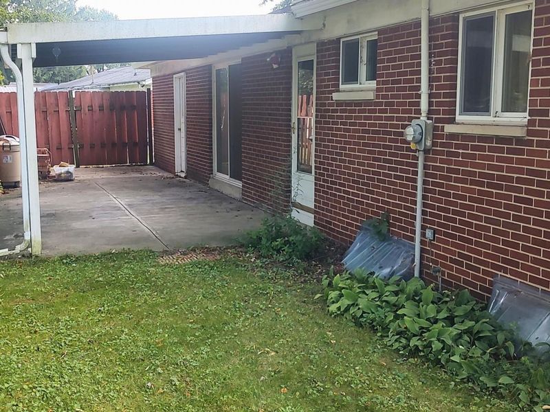 647 Teakwood Court, Galion, OH 44833 Photo 9