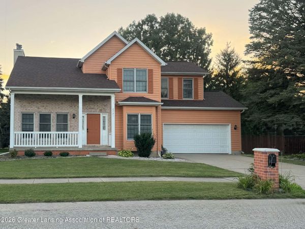 2721 Hydra Drive, Lansing, MI 48911