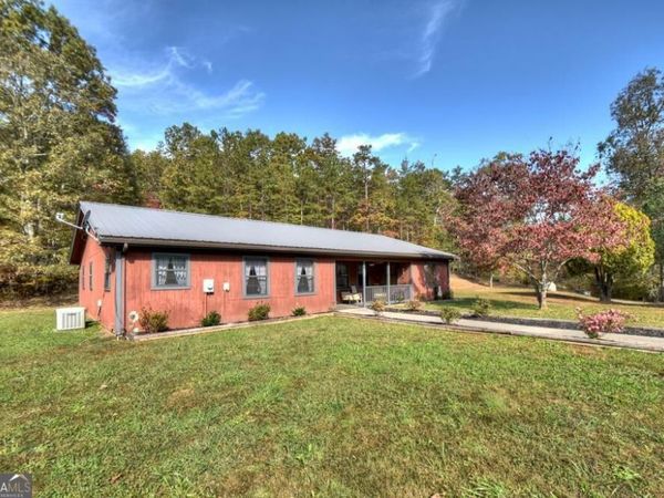160 Moores Road, Mineral Bluff, GA 30559