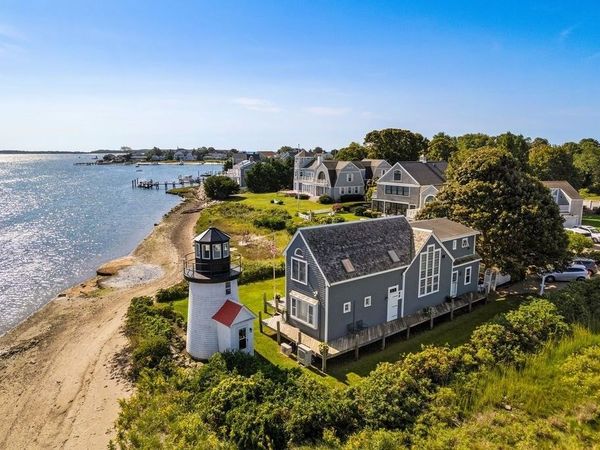 107 Channel Point Rd, Barnstable, MA 02601
