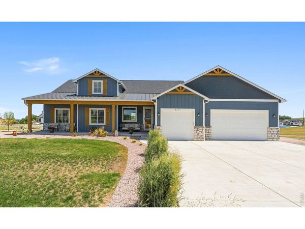 9251 Meadow Farms Dr, Milliken, CO 80543