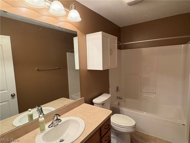 17497 Woodshire Drive, Strongsville, OH 44149 Photo 27