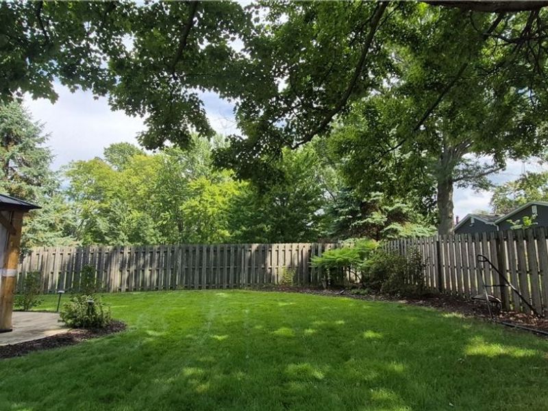 17497 Woodshire Drive, Strongsville, OH 44149 Photo 36