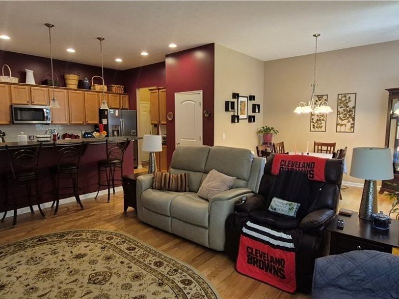 17497 Woodshire Drive, Strongsville, OH 44149 Photo 9