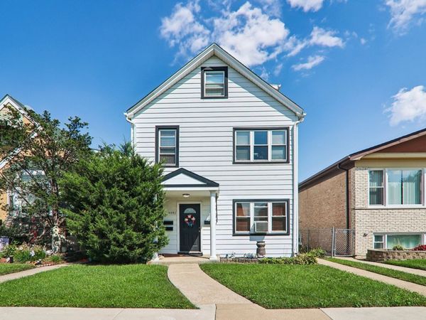 3541 N Neenah Avenue , Chicago, IL 60634