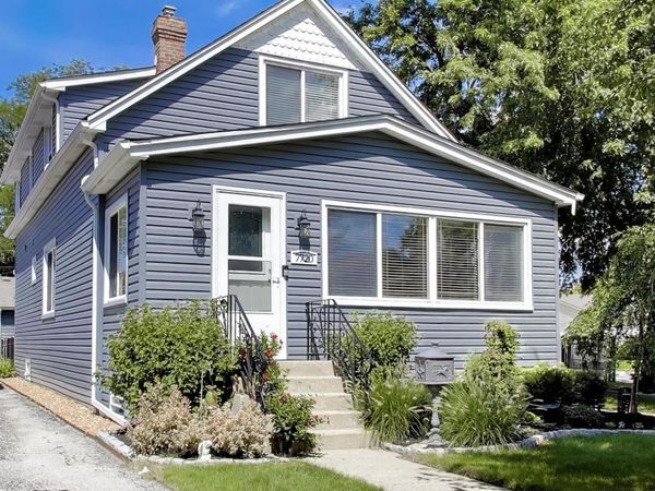 7720 W 65th Place, Bedford Park, IL 60501