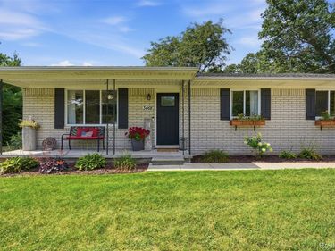 3468 Hope Lake Drive, Brighton Township, Mi 48114