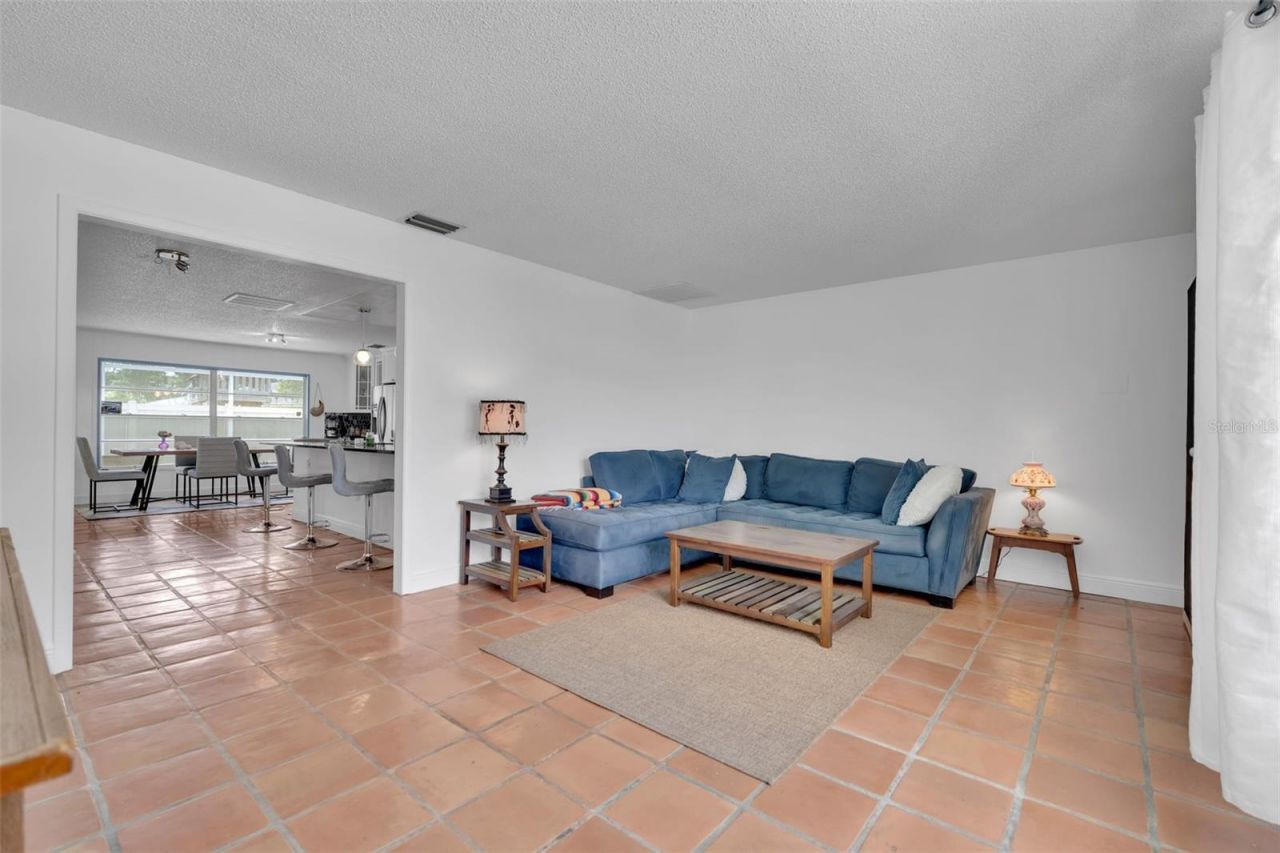 5209 36th Avenue Circle W, Bradenton, FL 34209 Photo